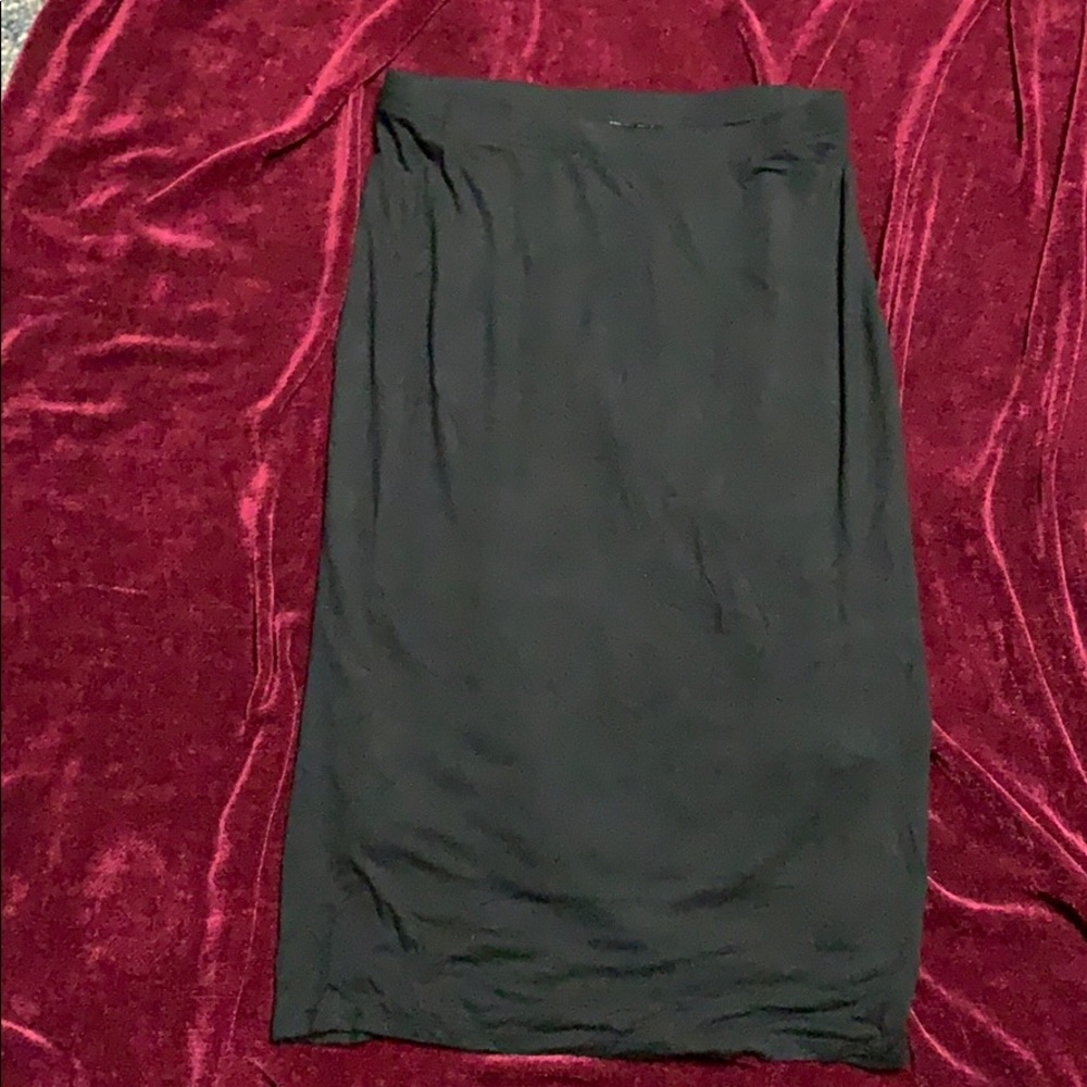 Black casual skirt